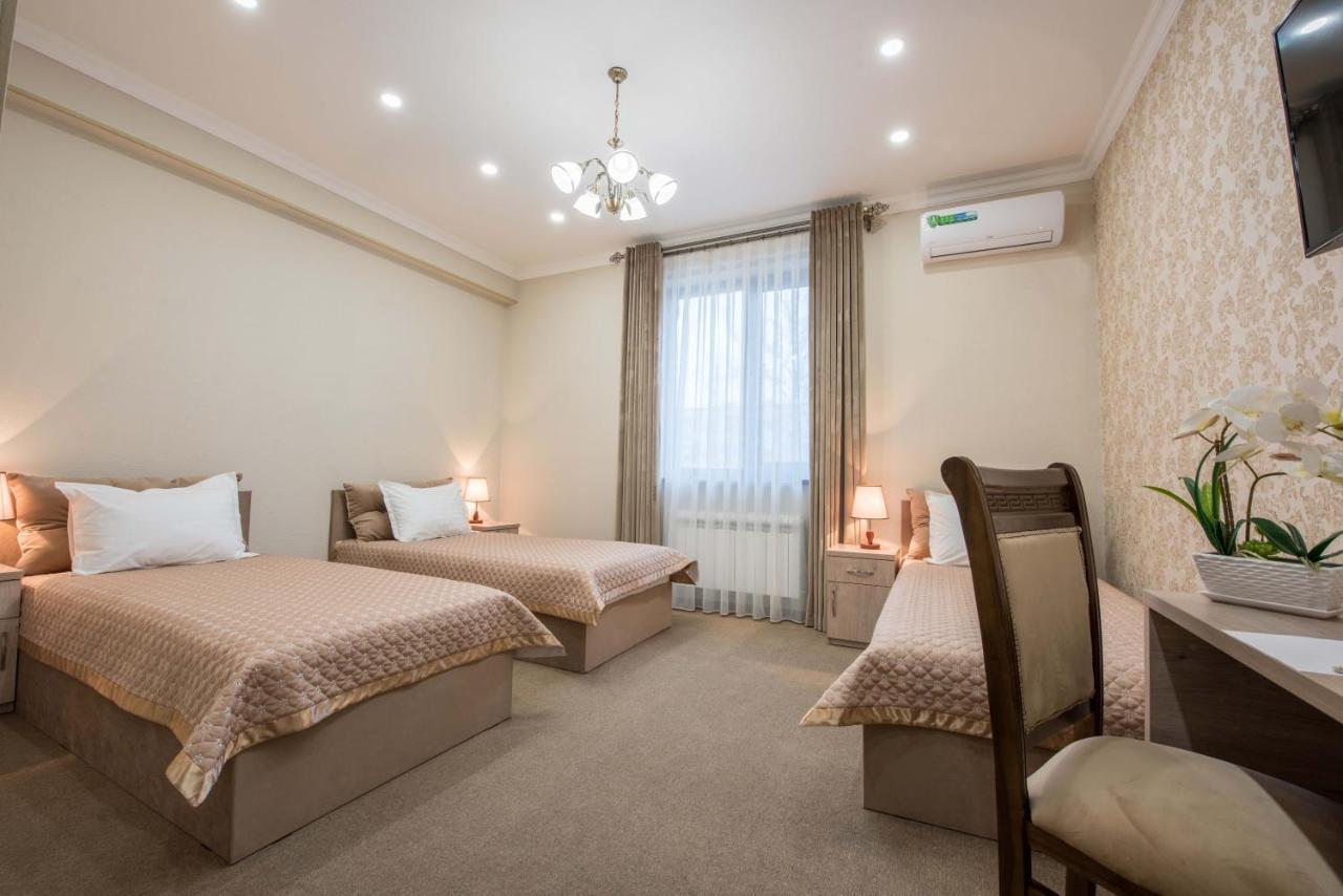 Huzur Hotel Ташкент Экстерьер фото